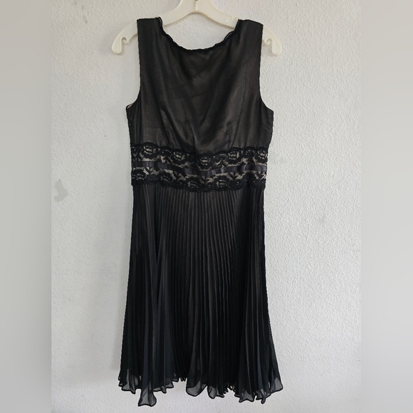 Coldwater Creek Dress Women Sz 10 Black Sleeveless Pleated Fit & Flare Cocktail - Picture 10 of 13